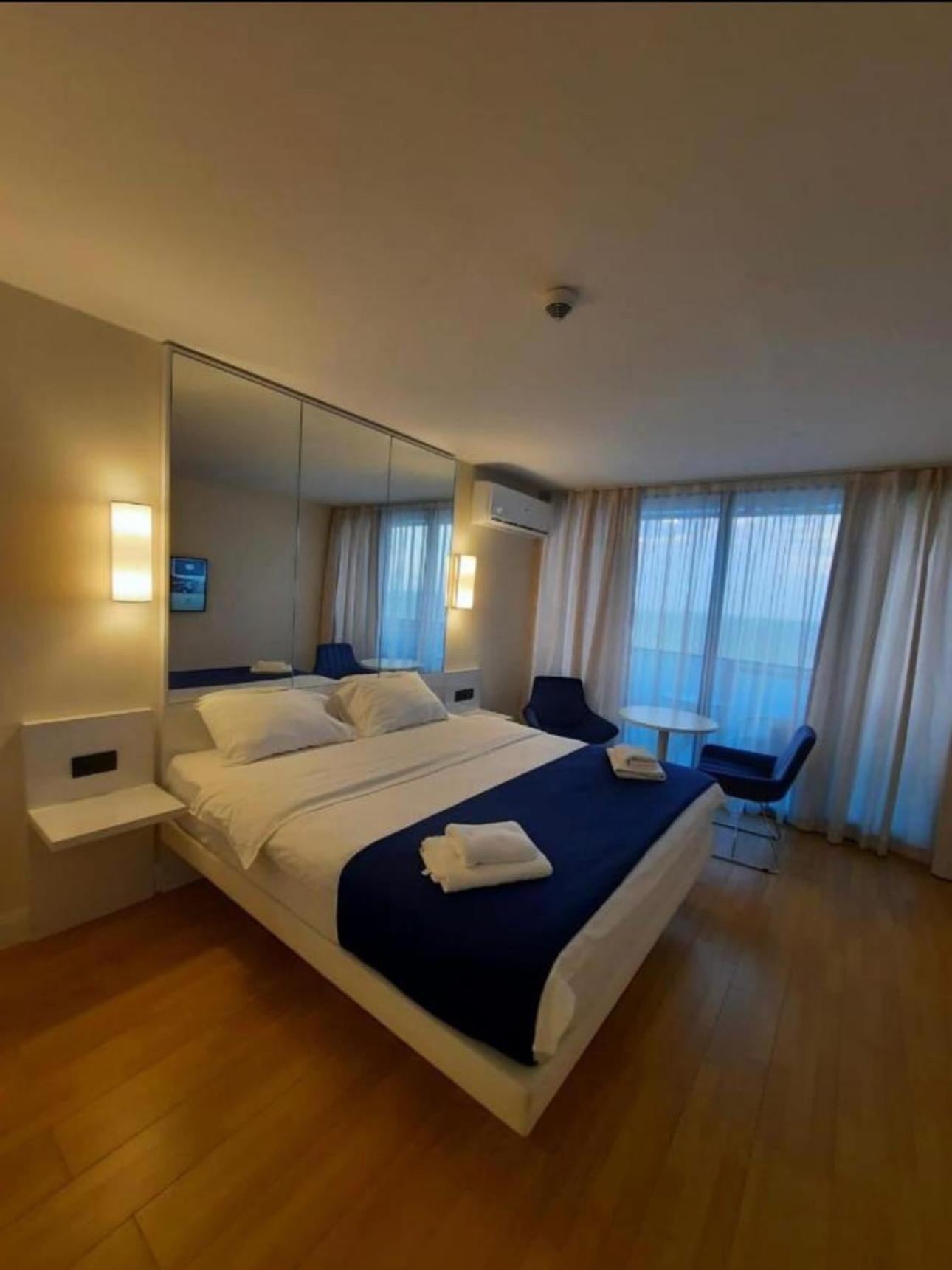Апартаменты Orbi With Sea View Батуми
