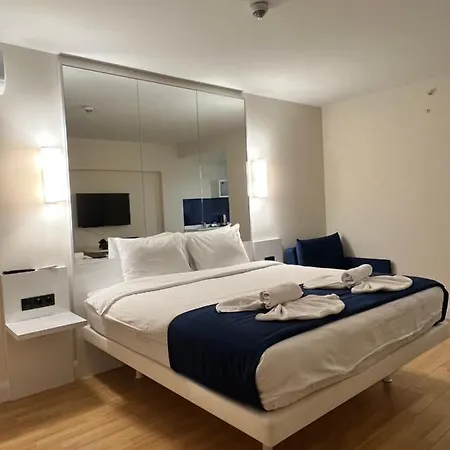 Orbi City Apartment With Sea View 巴统 外观 照片