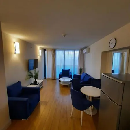 Orbi City Apartment With Sea View 巴统 外观 照片