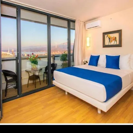 Orbi City Apartment With Sea View 巴统 外观 照片