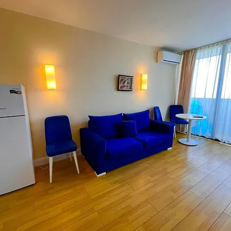 Orbi City Apartment With Sea View 巴统 外观 照片