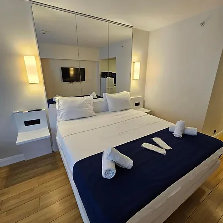 Orbi City Apartment With Sea View 巴统 外观 照片
