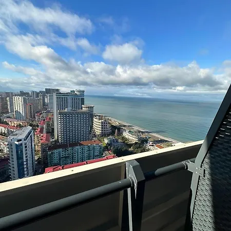 Orbi City Apartment With Sea View 巴统 外观 照片