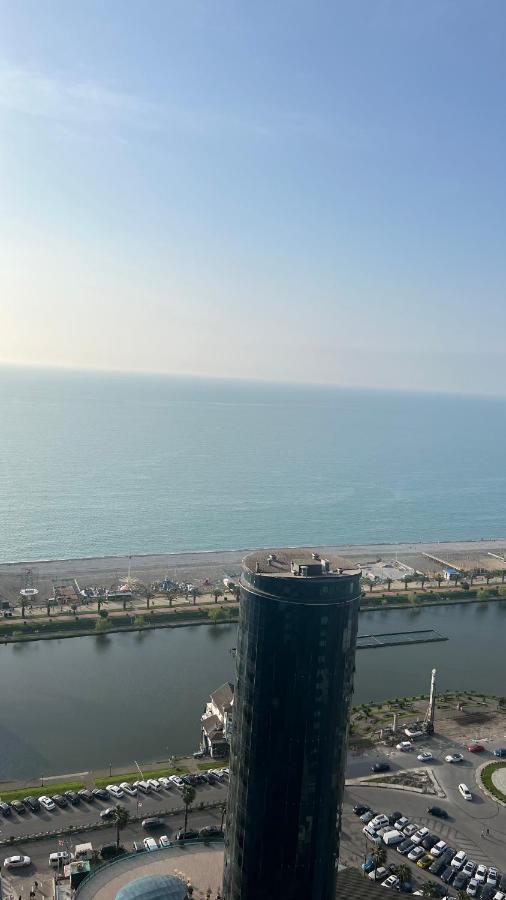 Orbi With Sea View 公寓 *