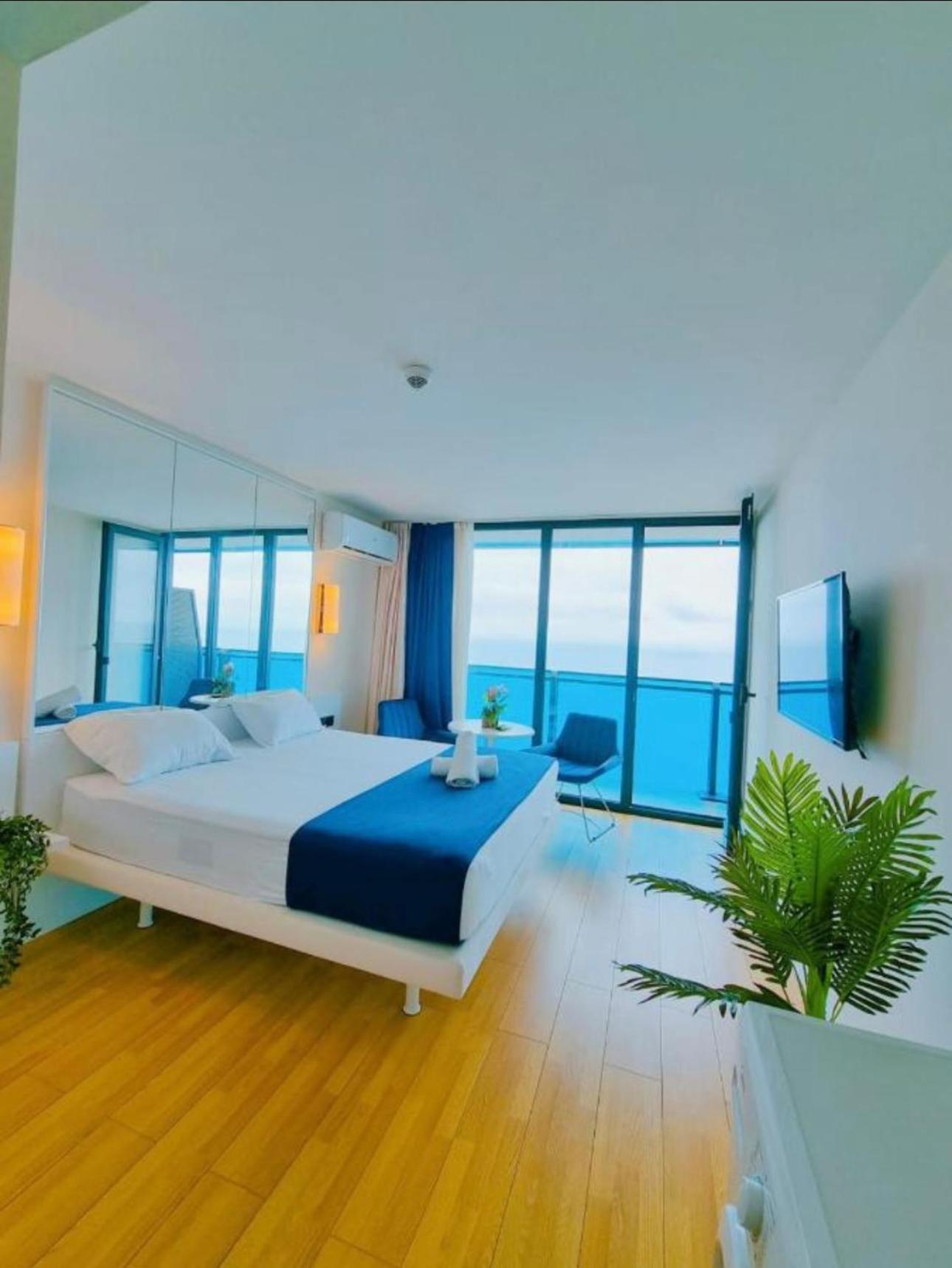公寓 Orbi With Sea View