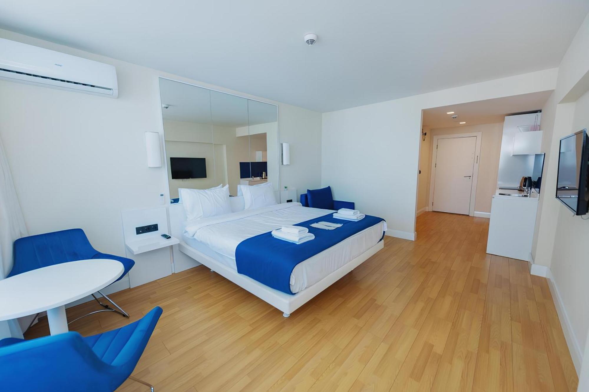 Orbi With Sea View